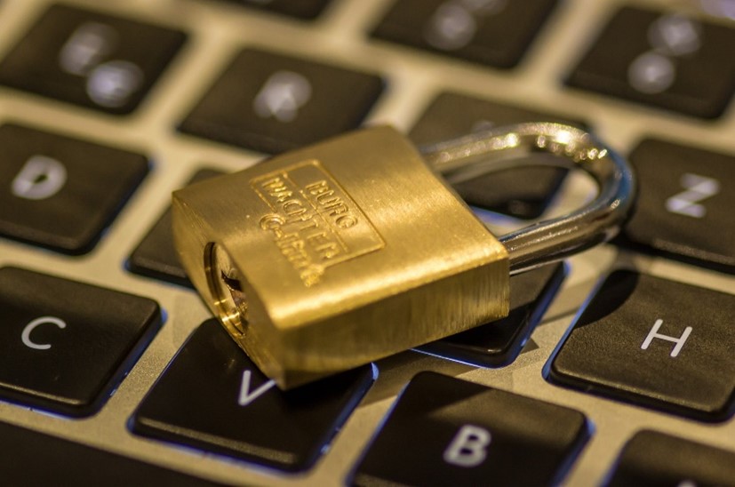 Picture of a padlock on a keyboard